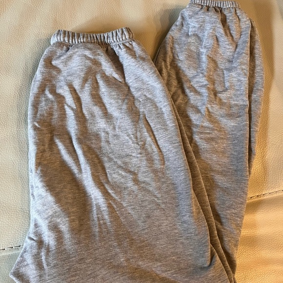 Aerie sweat pants. Excellent condition. Size XS. - Picture 2 of 4